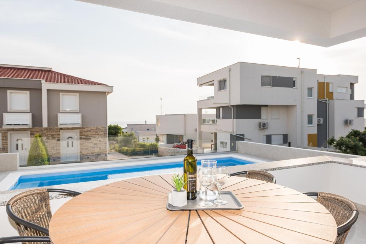 Sara Luxury Apartment With A Pool Novalja Extérieur photo