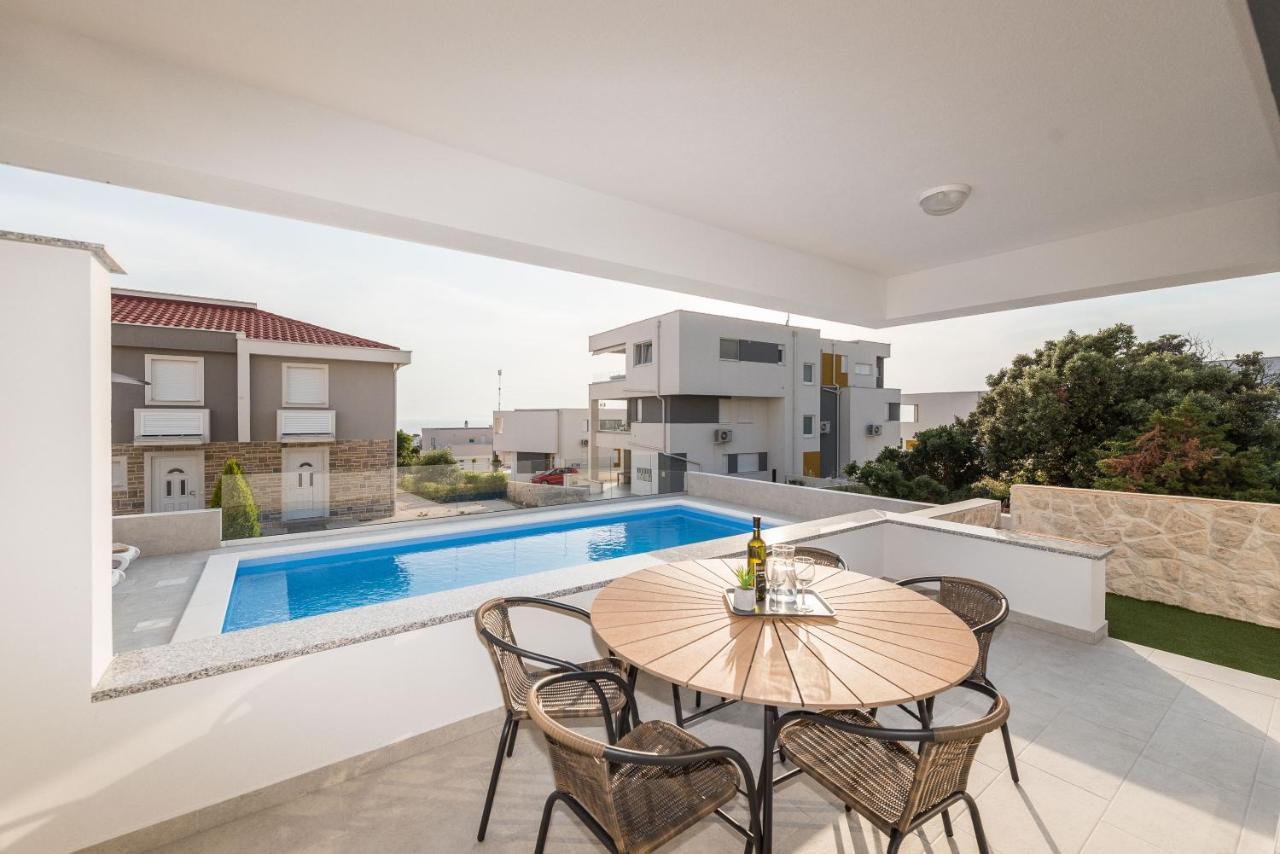 Sara Luxury Apartment With A Pool Novalja Extérieur photo